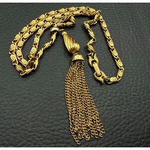Vintage Tassel Pendant Necklace Gold Tone 20 inch Snail or Scroll Chain MCM